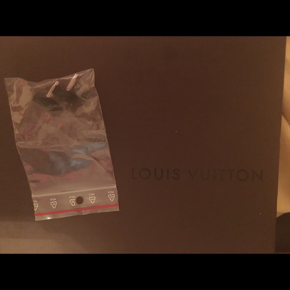 Authentic Louis Vuitton Shoes - Picture 5 of 6